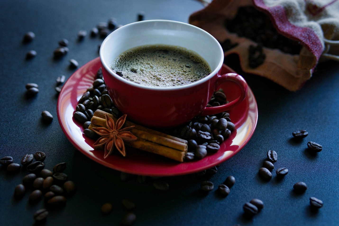 Where to Buy Fresh, High-Quality Coffee Beans Online (Not Mass-Produced)